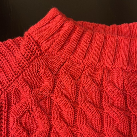 EntireWorld Organic Cotton Cableknit red pullover sweater, slouchy, size Small - Picture 5 of 8